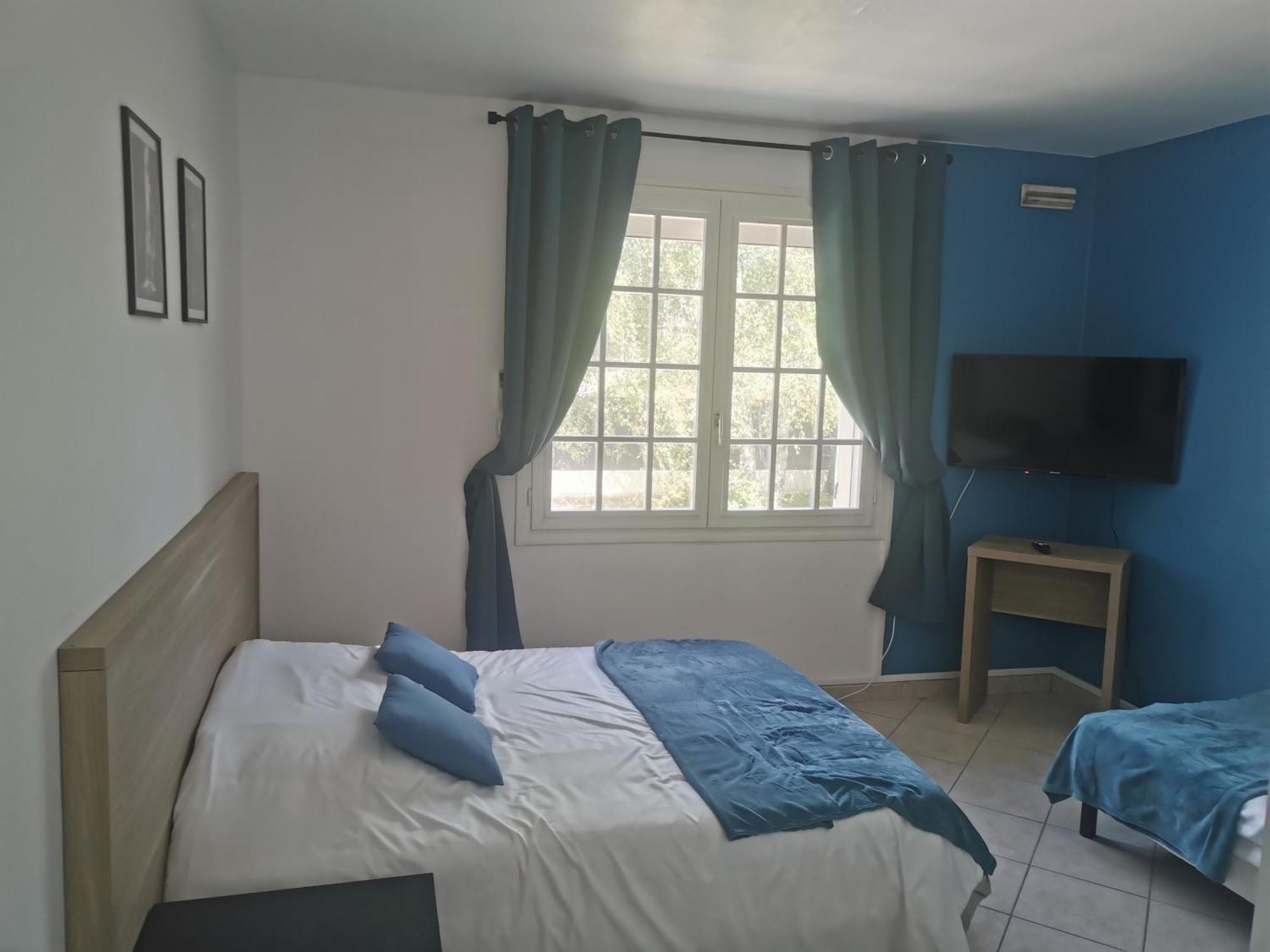Appartement 5 , Disneyland - Parking Gratuit - Maison Des Platanes Meaux Exterior photo