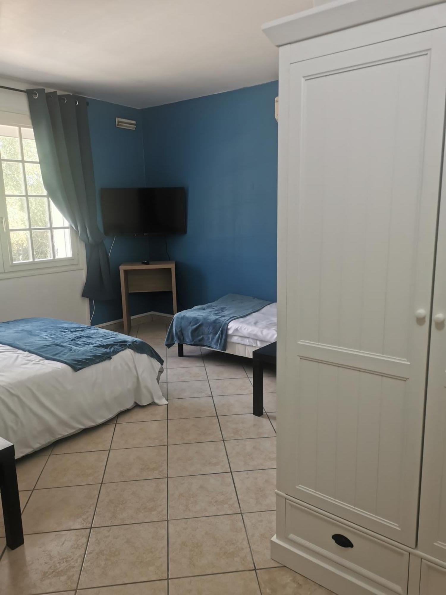 Appartement 5 , Disneyland - Parking Gratuit - Maison Des Platanes Meaux Exterior photo